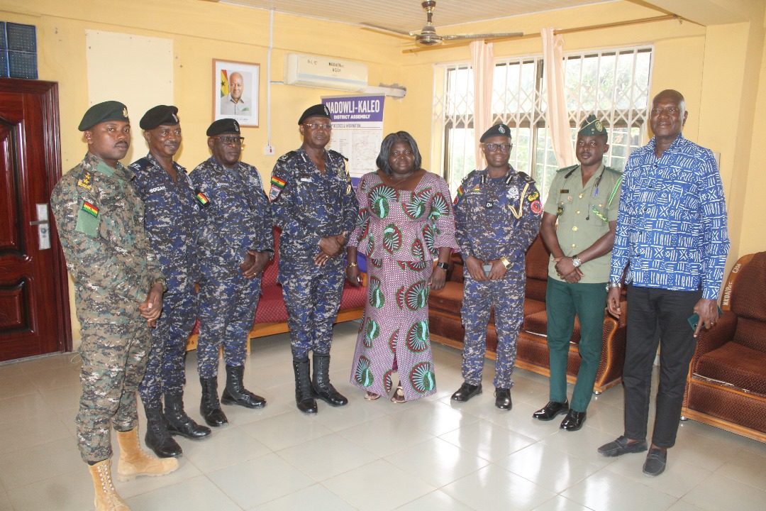 NEW UPPER WEST REGIONAL POLICE COMMANDER VISITS NADOWLI-KALEO, DONATES MOTORBIKES TO BOOST SECURITY